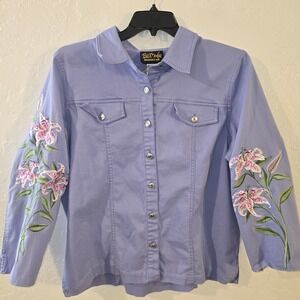 BOB MACKIE WEARABLE ART Large Button-up adjusted Sleeve Shirt Embroidered Lilies